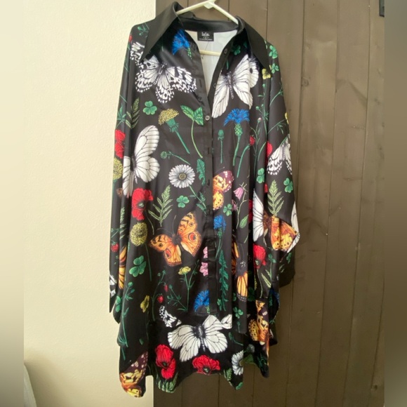 Dressed in Lala Folklore Florals Playsuit - Picture 2 of 9